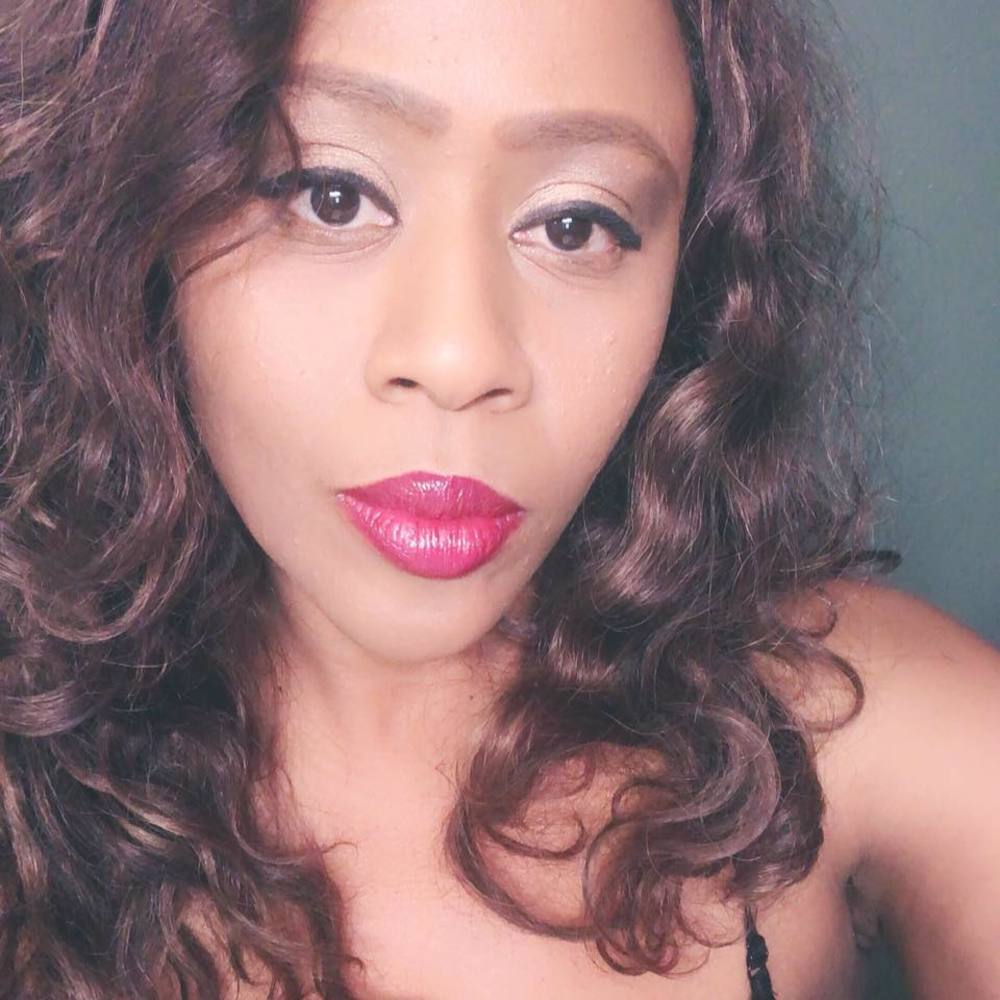 Meet your Posher, Latoya